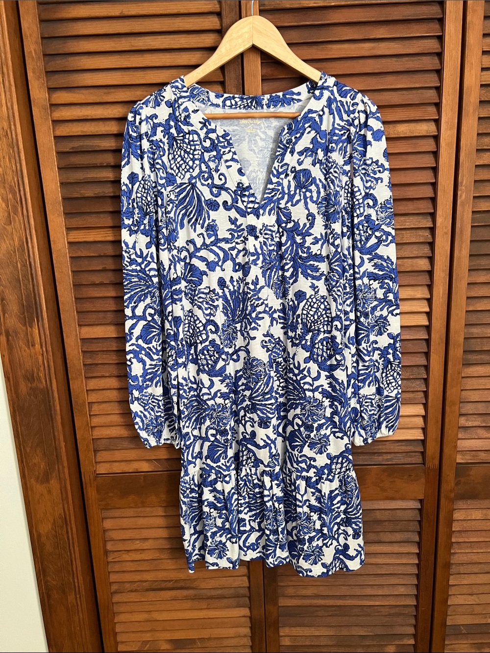 Lilly Pulitzer White and Blue Floral V-Neck Tiered Long Sleeve Dress